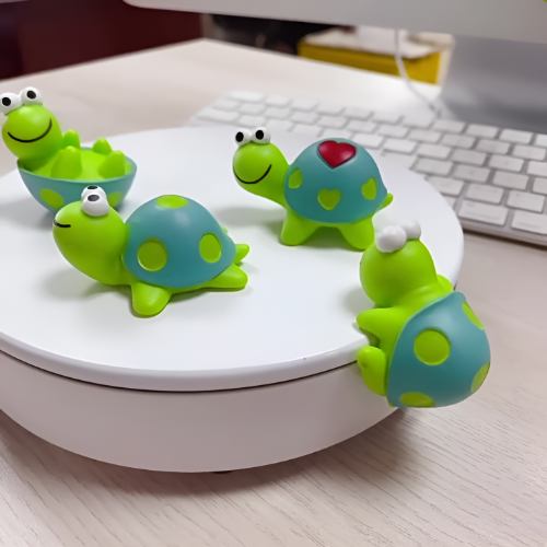 Kawaii Turtle Mini Figure Set for monitor - 4 Piece Cute Desk and Monitor Ornaments