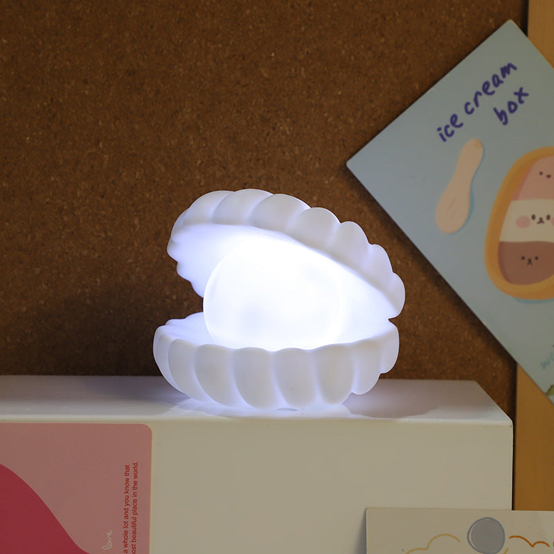 Kawaii Pearl Shell LED Night Light - Cute Seashell Shaped Mood Lamp for Gaming Room Desk Decor - Aesthetic Bedroom Light for Gamer Girls
