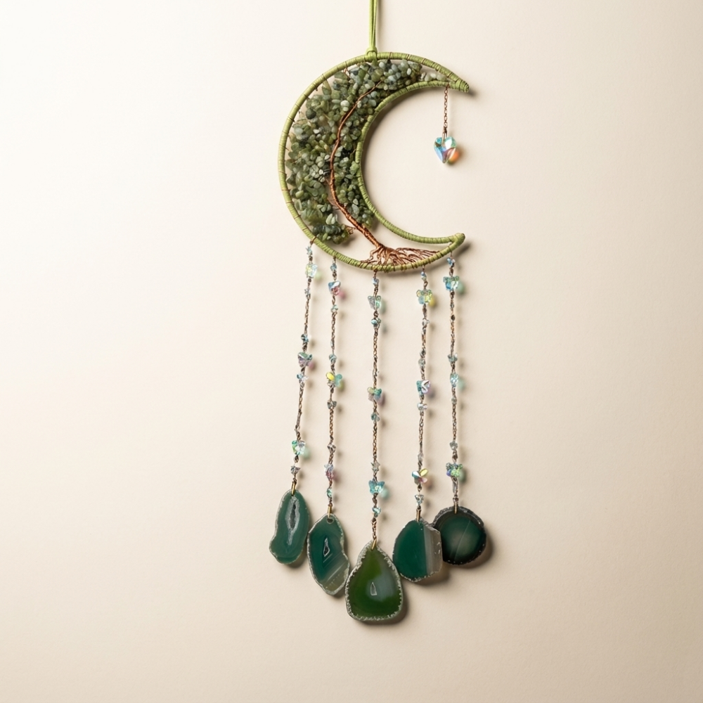 Crystal Moon Dreamcatcher Wind Chime - Kawaii Crescent Sun Catcher with Natural Stone Agate - Boho Wall Hanging for Gaming Room Bedroom - Aesthetic Window Decor for Gamer Girls