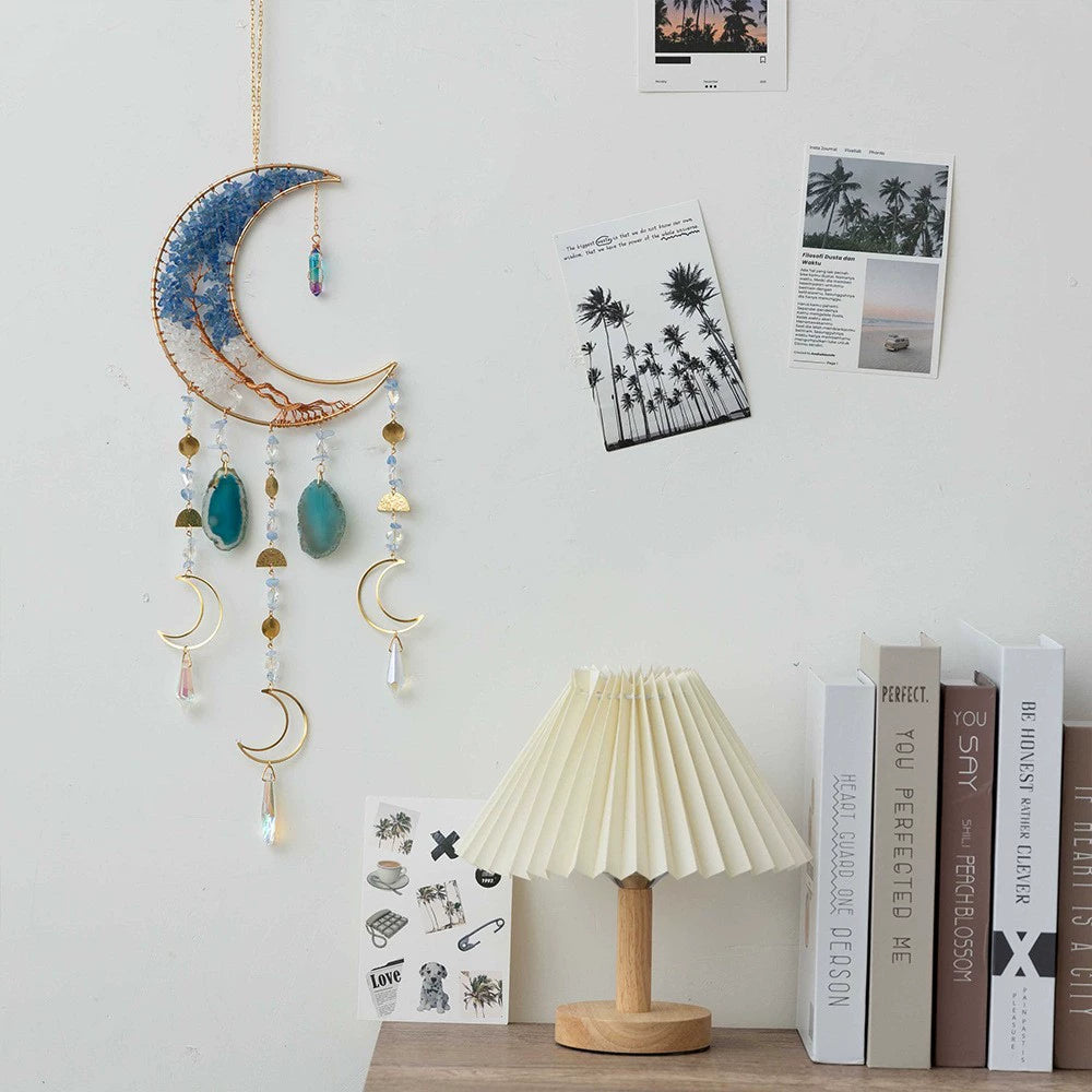 Crystal Moon Dreamcatcher Wind Chime - Kawaii Crescent Sun Catcher with Natural Stone Agate - Boho Wall Hanging for Gaming Room Bedroom - Aesthetic Window Decor for Gamer Girls