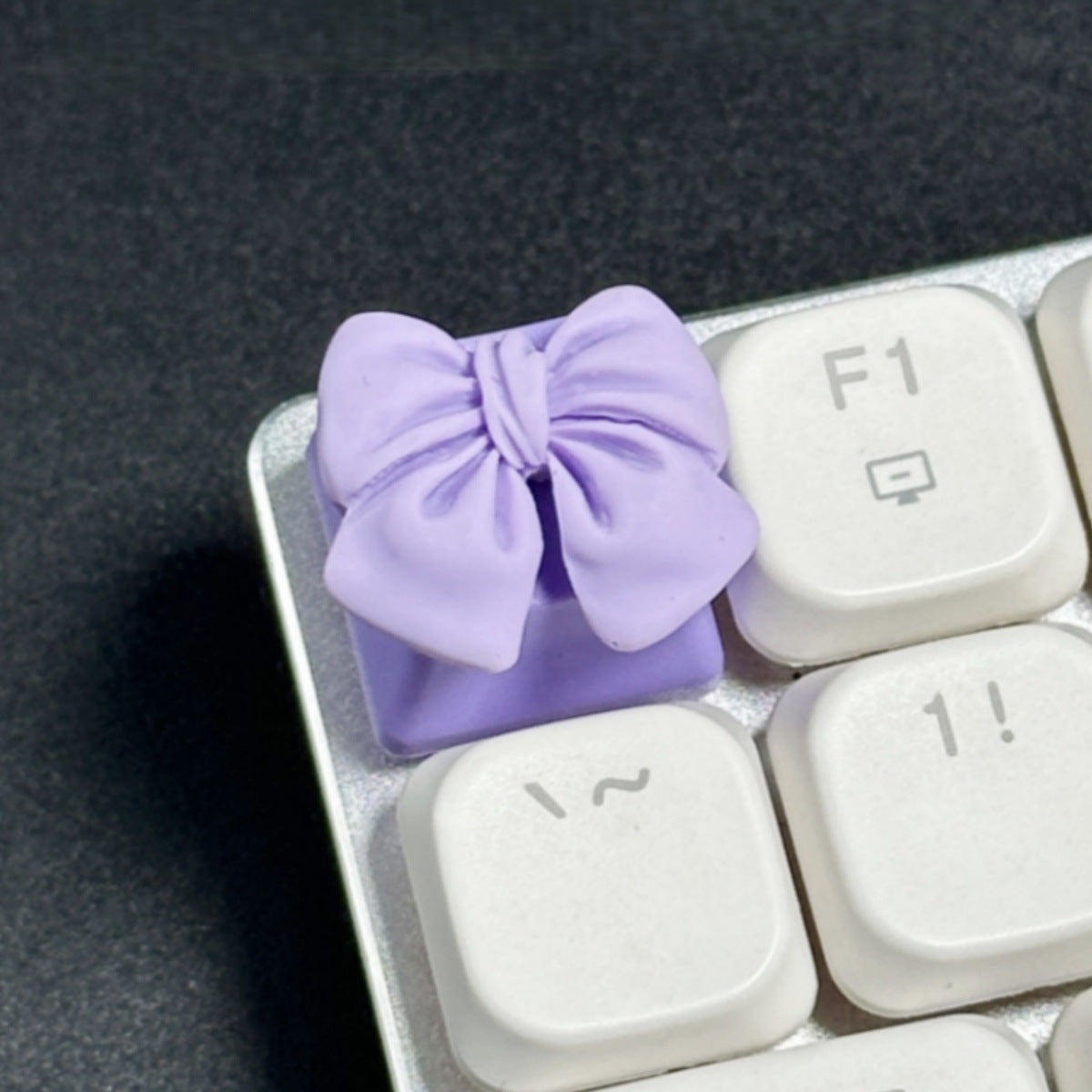 Cute 3D bow ribbon artisan resin keycap for Cherry MX mechanical keyboard