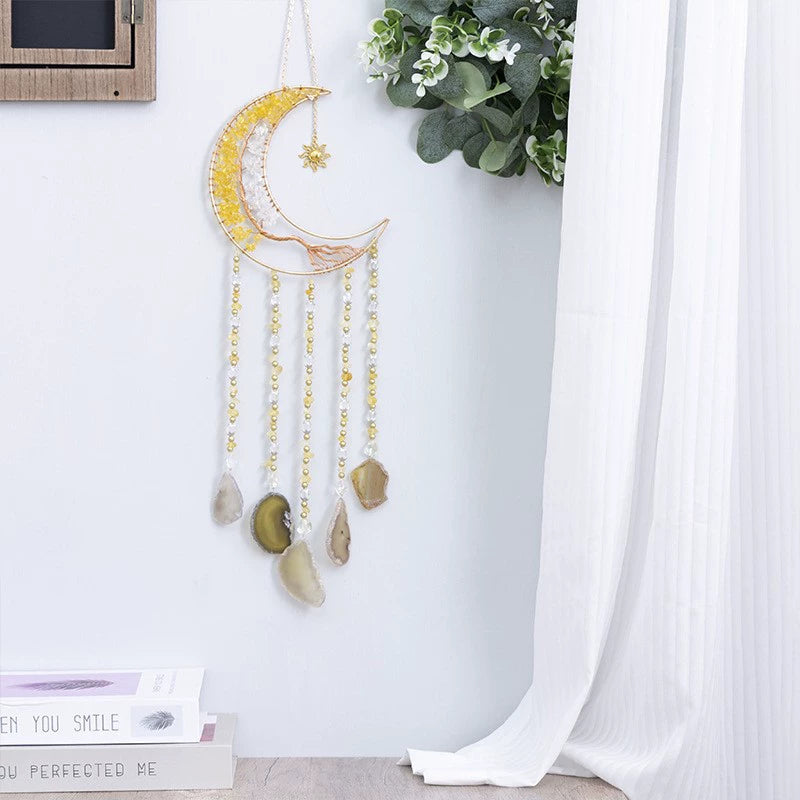 Crystal Moon Dreamcatcher Wind Chime - Kawaii Crescent Sun Catcher with Natural Stone Agate - Boho Wall Hanging for Gaming Room Bedroom - Aesthetic Window Decor for Gamer Girls
